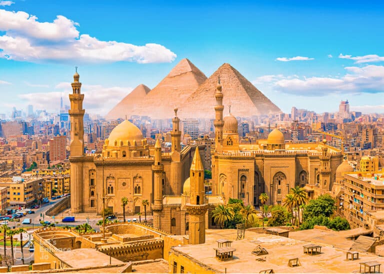 Cairo-pyramids