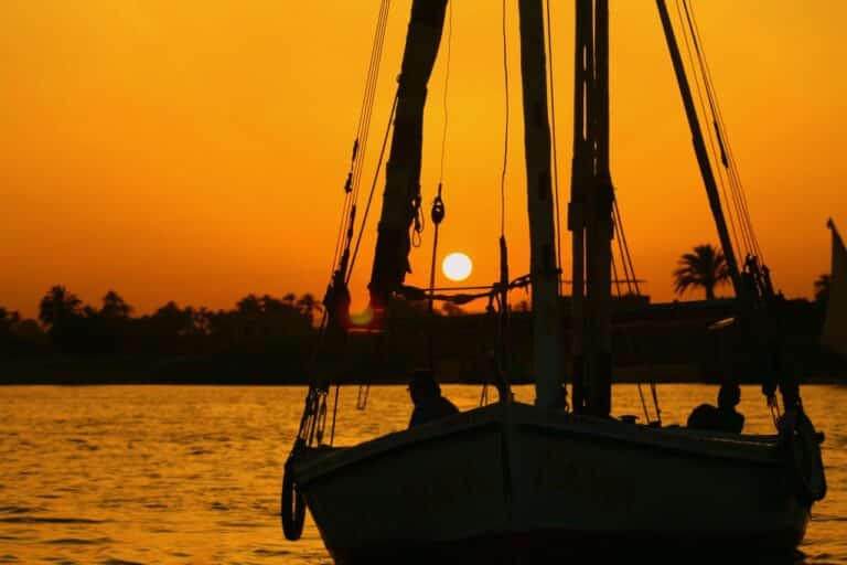 sunset-4359908_1280